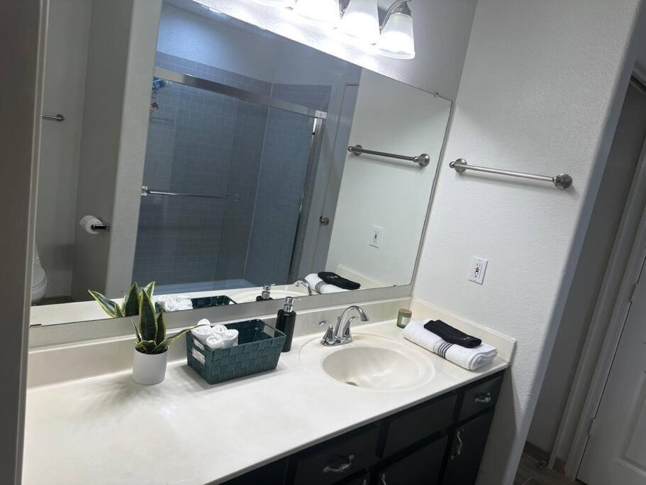 2Br Condo 15 Mins To Downtown Phoenix With Pool & Spa Экстерьер фото